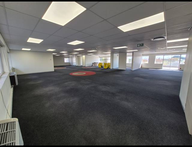559M² OFFICE TO LET IN WOODMEAD
